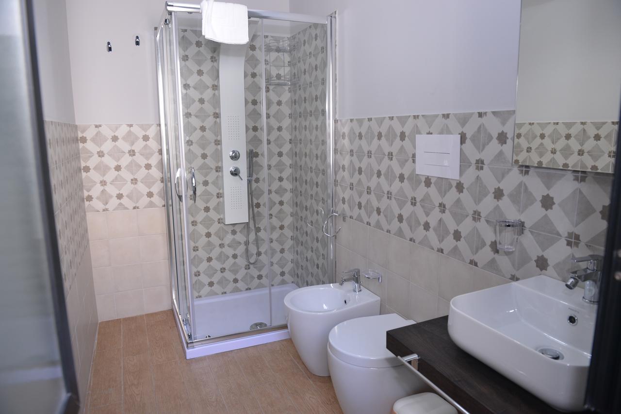 La Gioia Di Sicilia B&B อาโวลา ภายนอก รูปภาพ