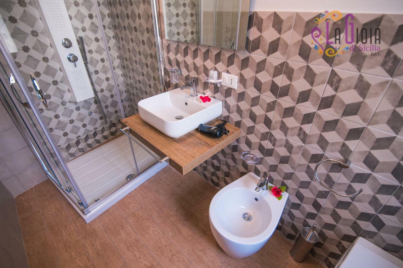 La Gioia Di Sicilia B&B อาโวลา ภายนอก รูปภาพ