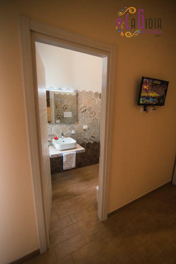 La Gioia Di Sicilia B&B อาโวลา ภายนอก รูปภาพ