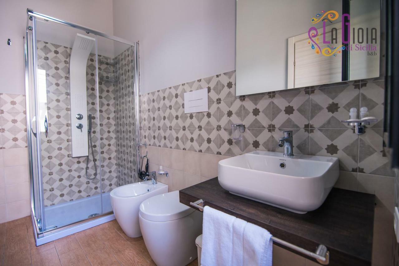 La Gioia Di Sicilia B&B อาโวลา ภายนอก รูปภาพ