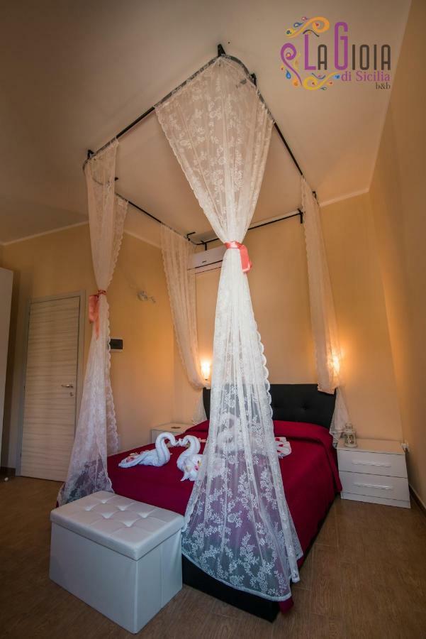 La Gioia Di Sicilia B&B อาโวลา ภายนอก รูปภาพ