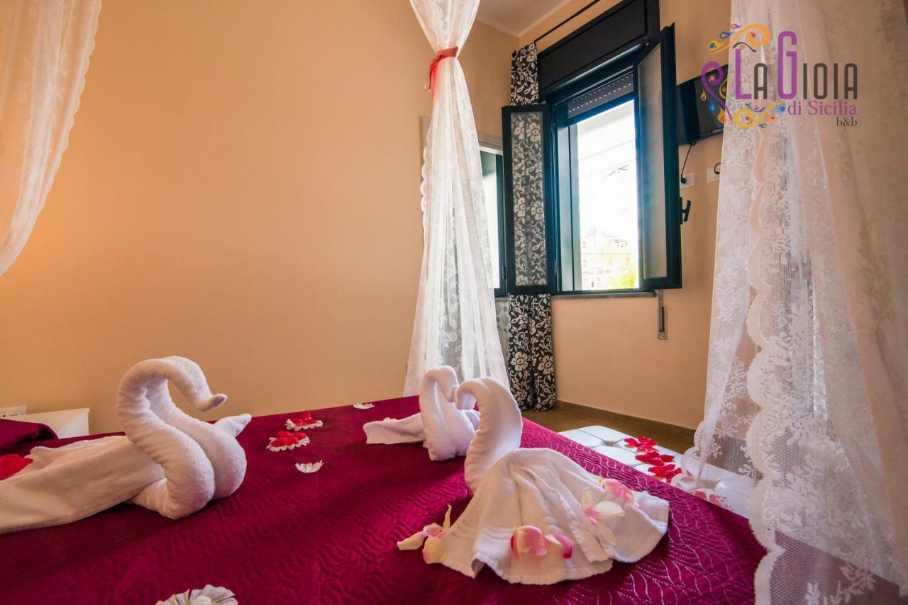 La Gioia Di Sicilia B&B อาโวลา ภายนอก รูปภาพ