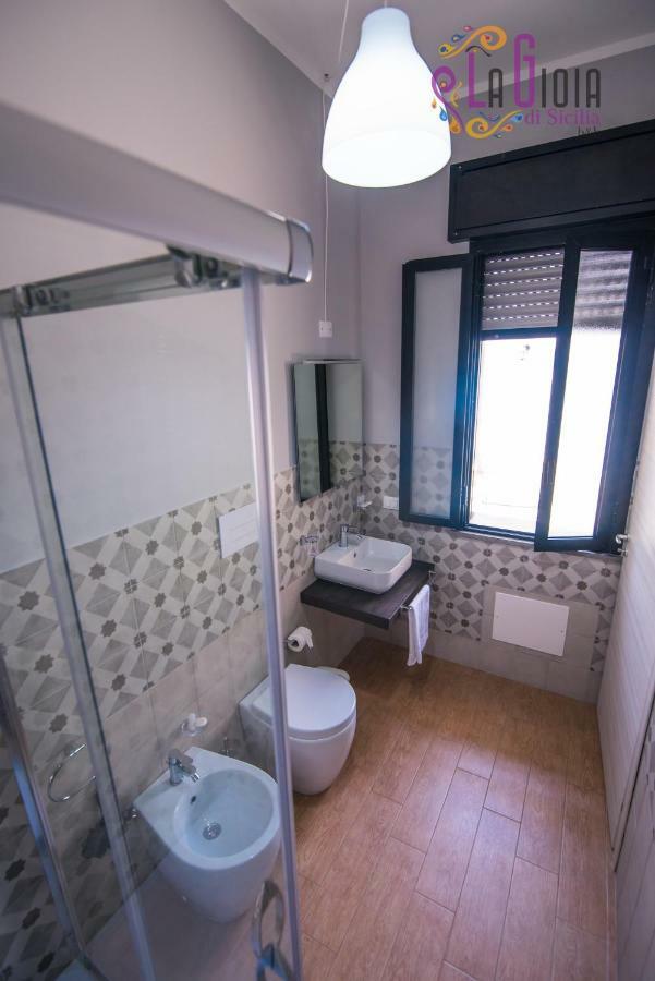 La Gioia Di Sicilia B&B อาโวลา ภายนอก รูปภาพ