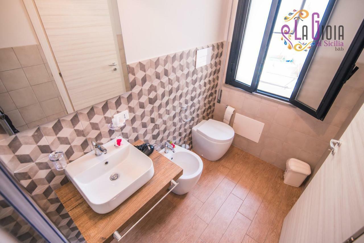 La Gioia Di Sicilia B&B อาโวลา ภายนอก รูปภาพ