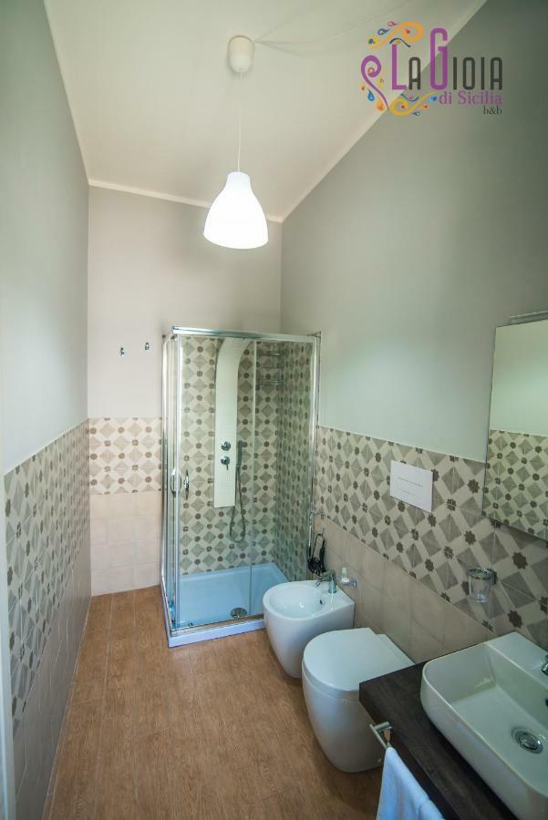 La Gioia Di Sicilia B&B อาโวลา ภายนอก รูปภาพ