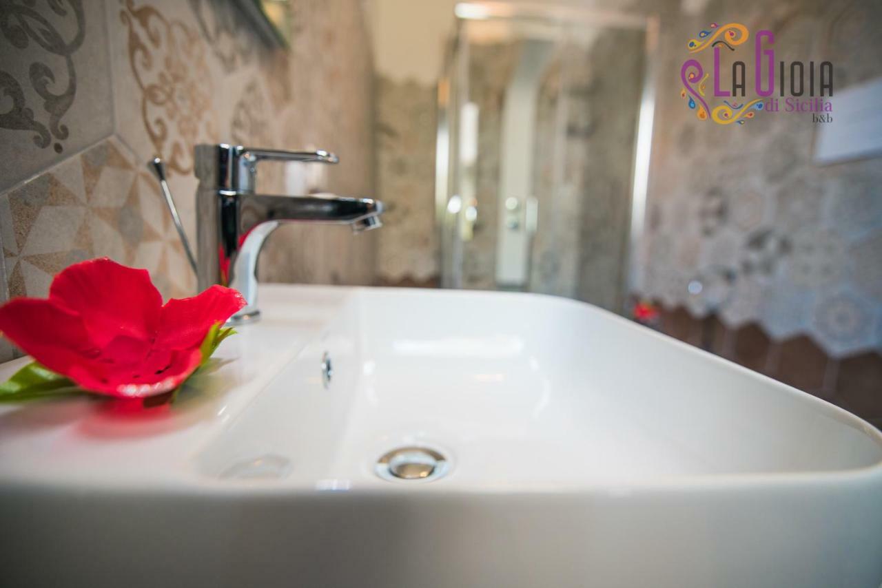 La Gioia Di Sicilia B&B อาโวลา ภายนอก รูปภาพ
